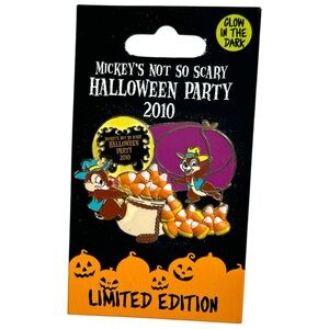 Mickey's Not So Scary Halloween Party '10 Ltd Ed Chip & Dale Glow In Dark Pin